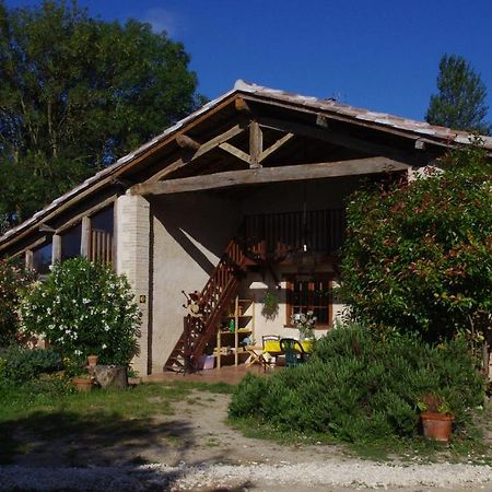 Le Grange Hostel Giscaro Exterior photo